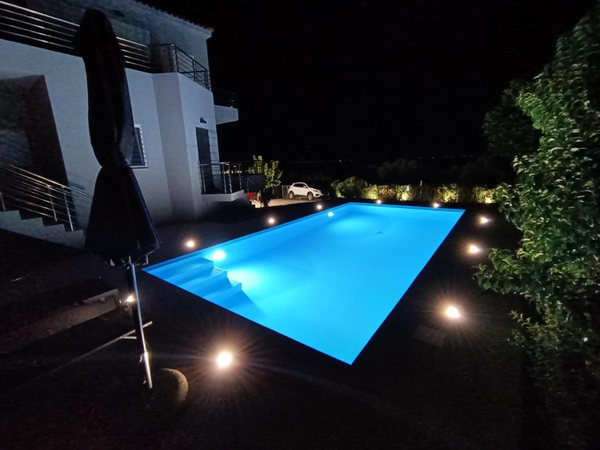 Evilenia Luxury Apartments Kalamata Eksteriør billede