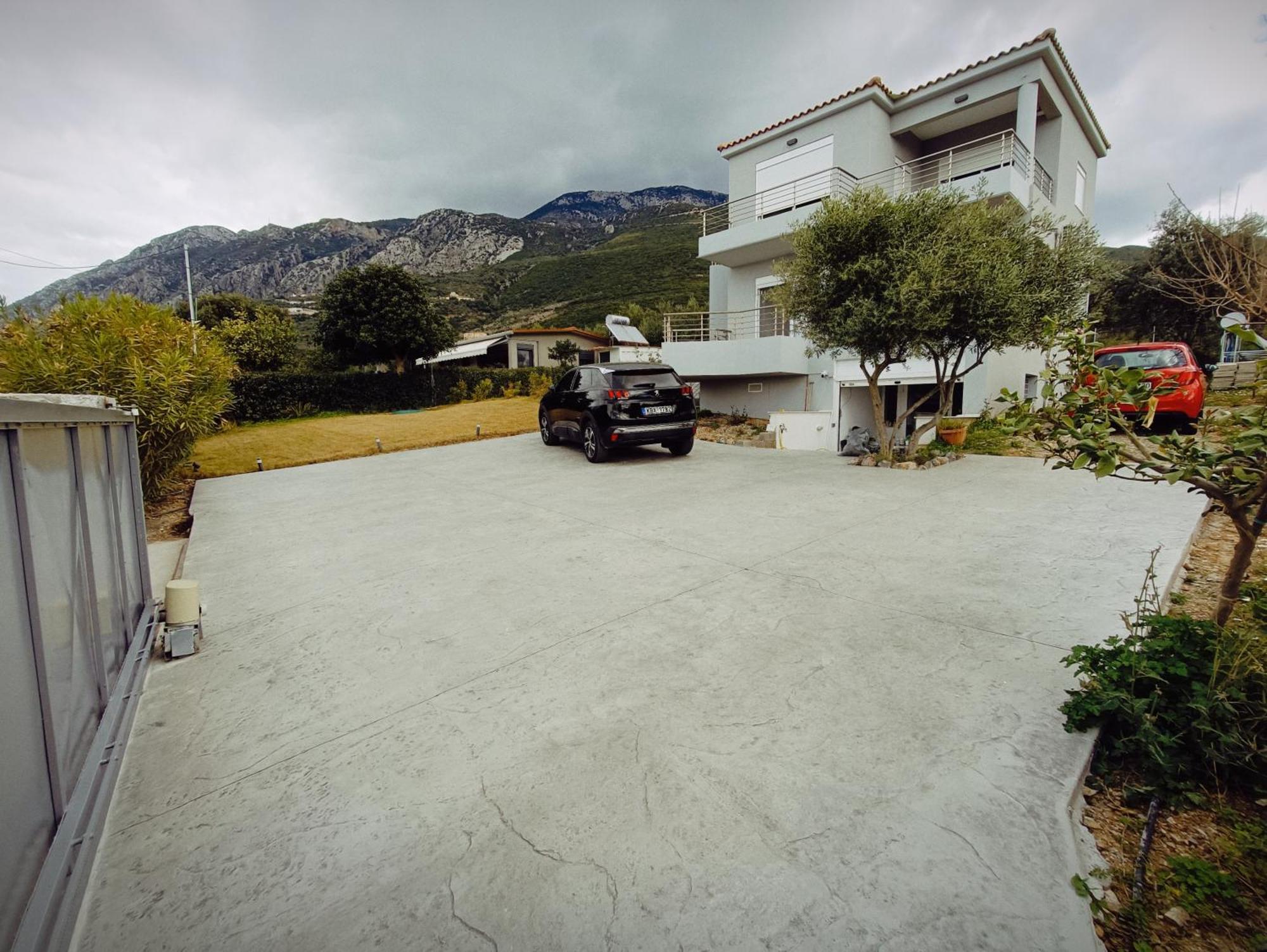 Evilenia Luxury Apartments Kalamata Eksteriør billede