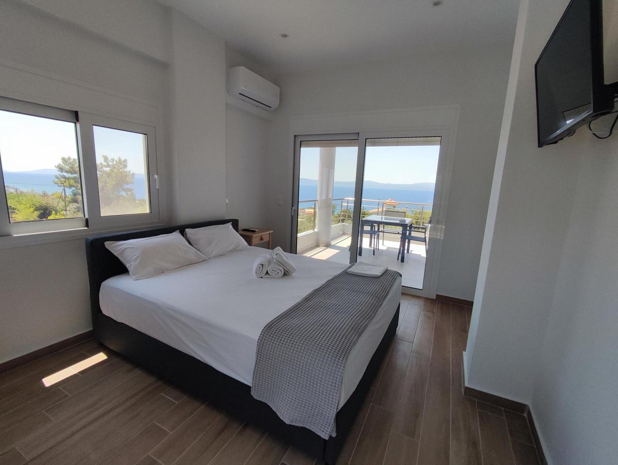 Evilenia Luxury Apartments Kalamata Værelse billede