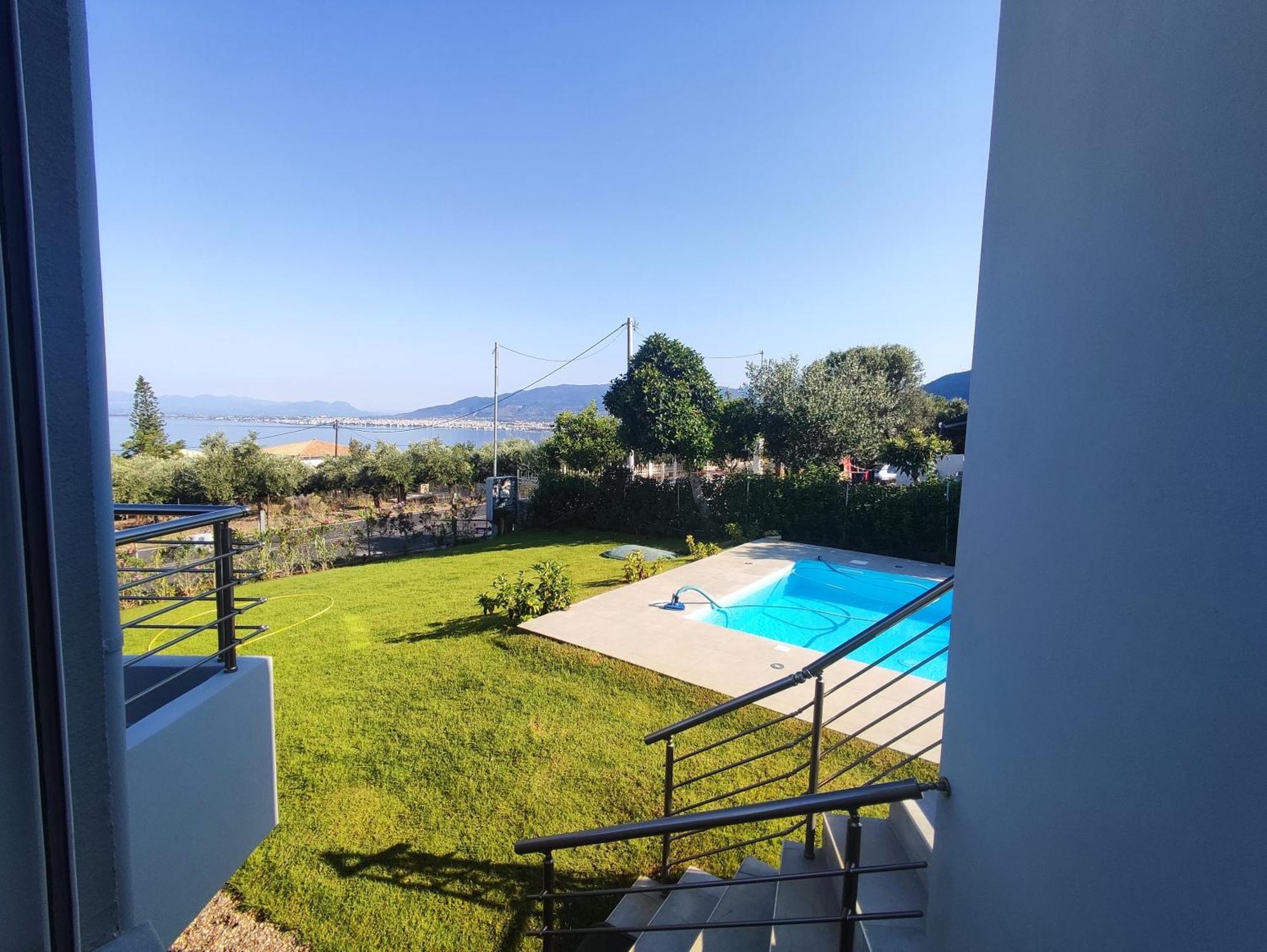Evilenia Luxury Apartments Kalamata Eksteriør billede